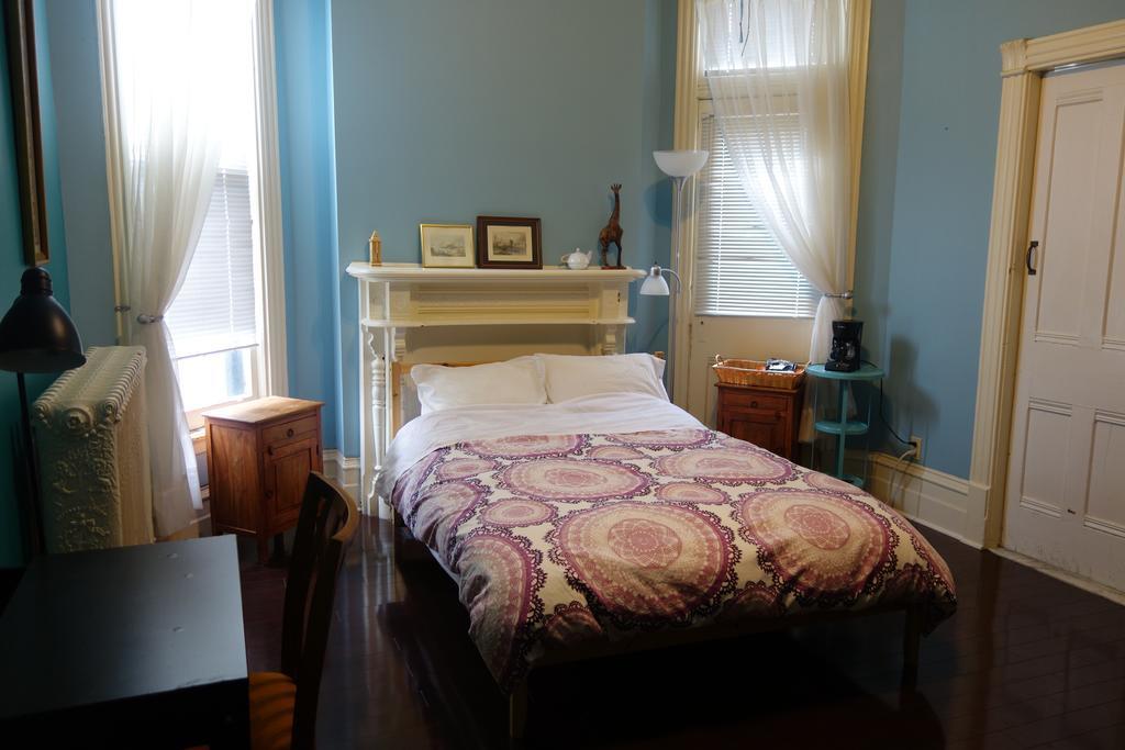 Spadina 11 Guesthouse Toronto Ngoại thất bức ảnh