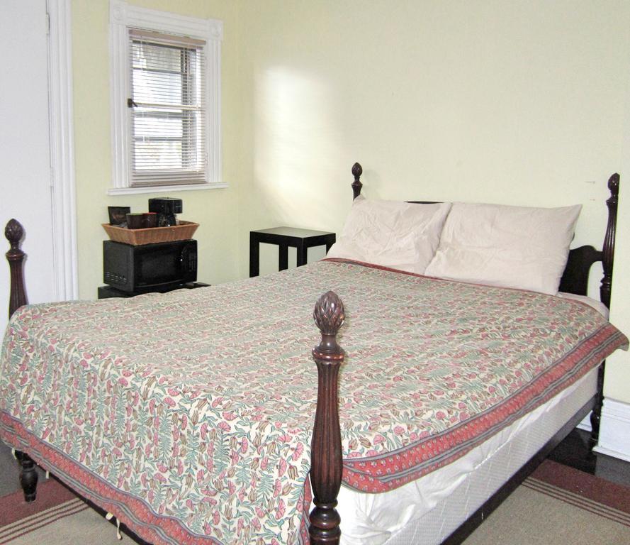 Spadina 11 Guesthouse Toronto Ngoại thất bức ảnh