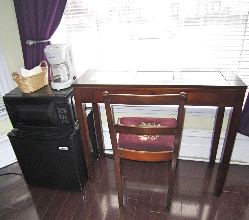 Spadina 11 Guesthouse Toronto Ngoại thất bức ảnh