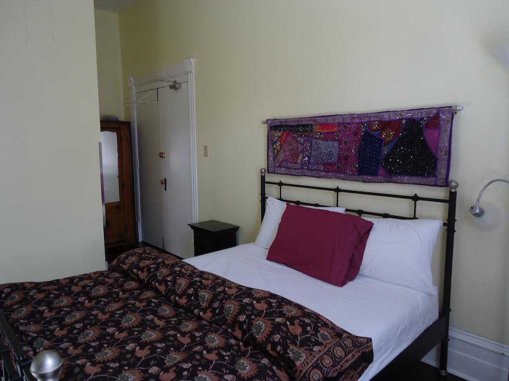 Spadina 11 Guesthouse Toronto Ngoại thất bức ảnh