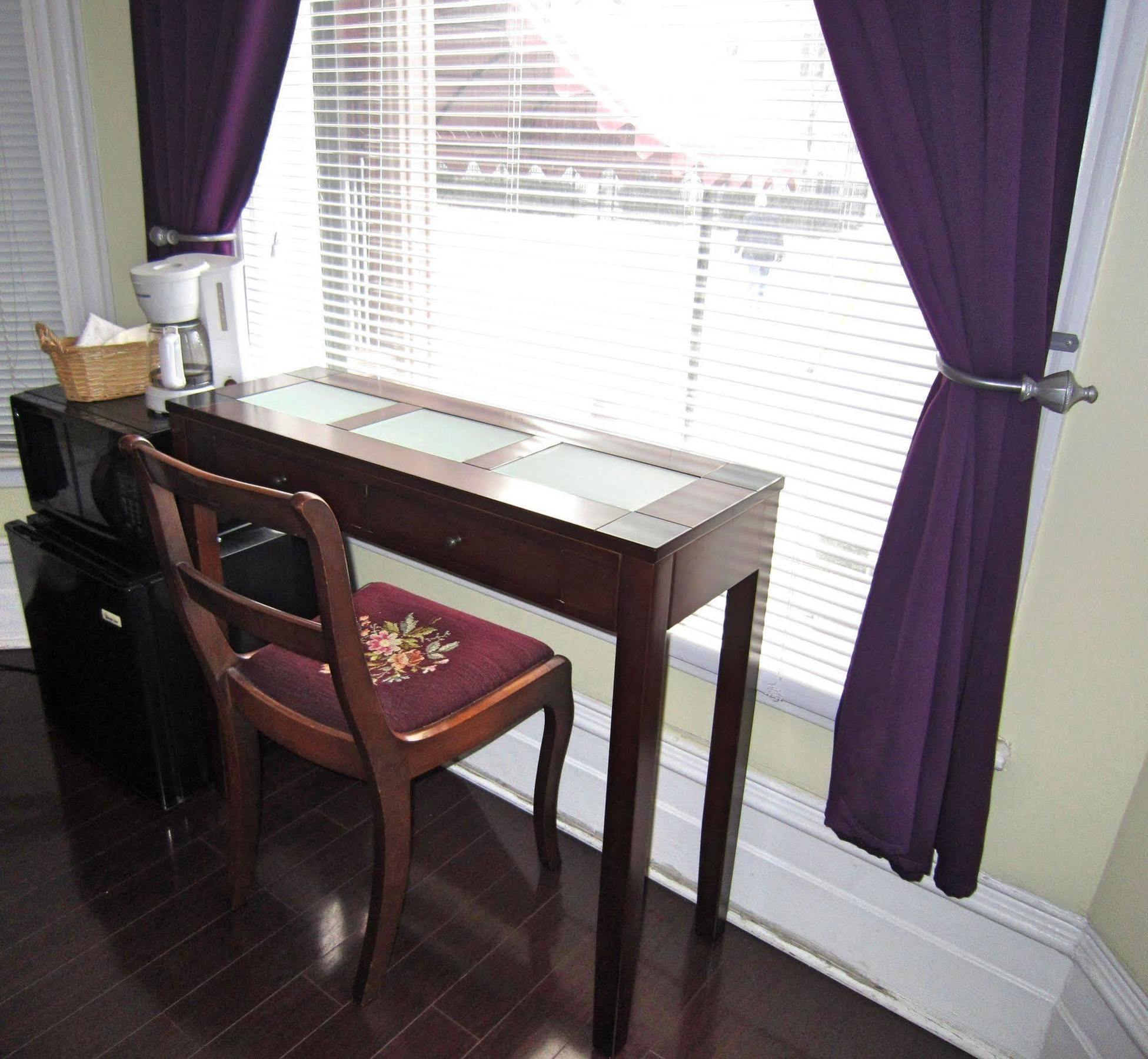 Spadina 11 Guesthouse Toronto Ngoại thất bức ảnh